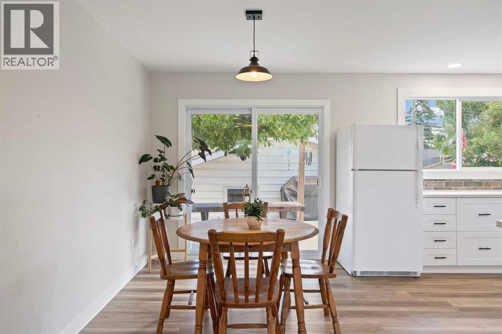 Photo 10 of 9940 Wilde Road Se, Calgary AB