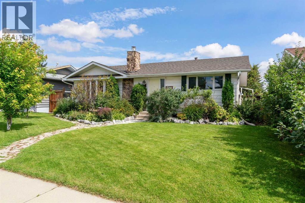 Photo 1 of 9940 Wilde Road Se, Calgary AB