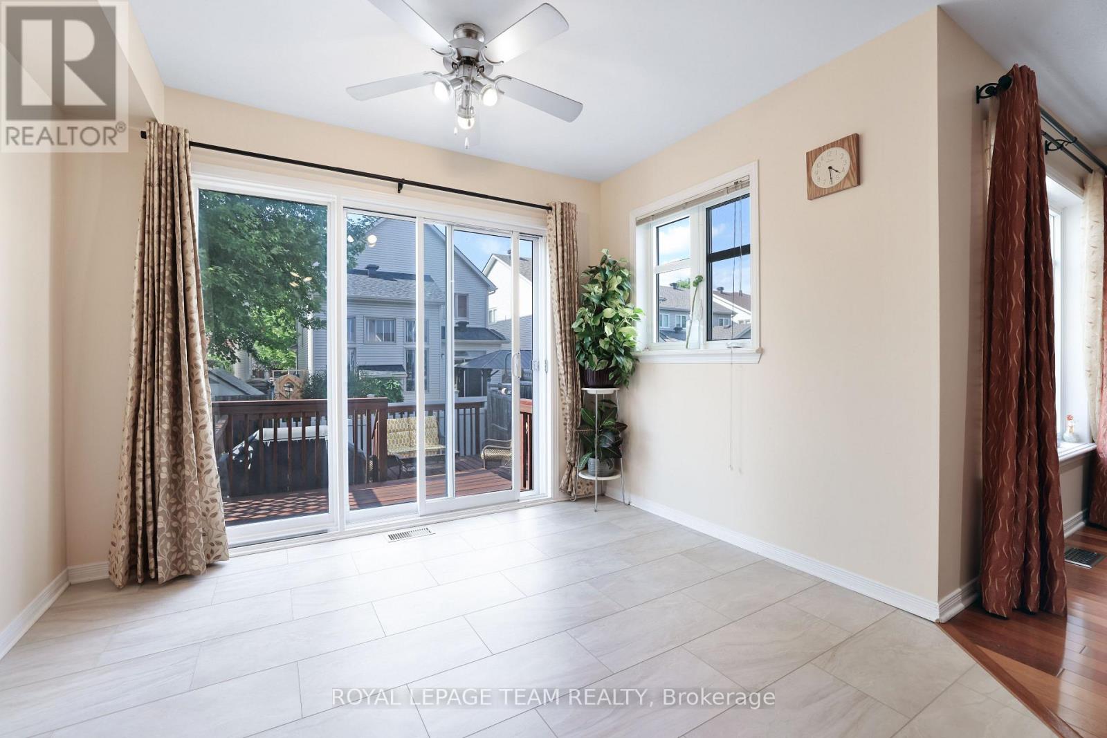 Photo 15 of 144 Deercroft Avenue, Ottawa ON