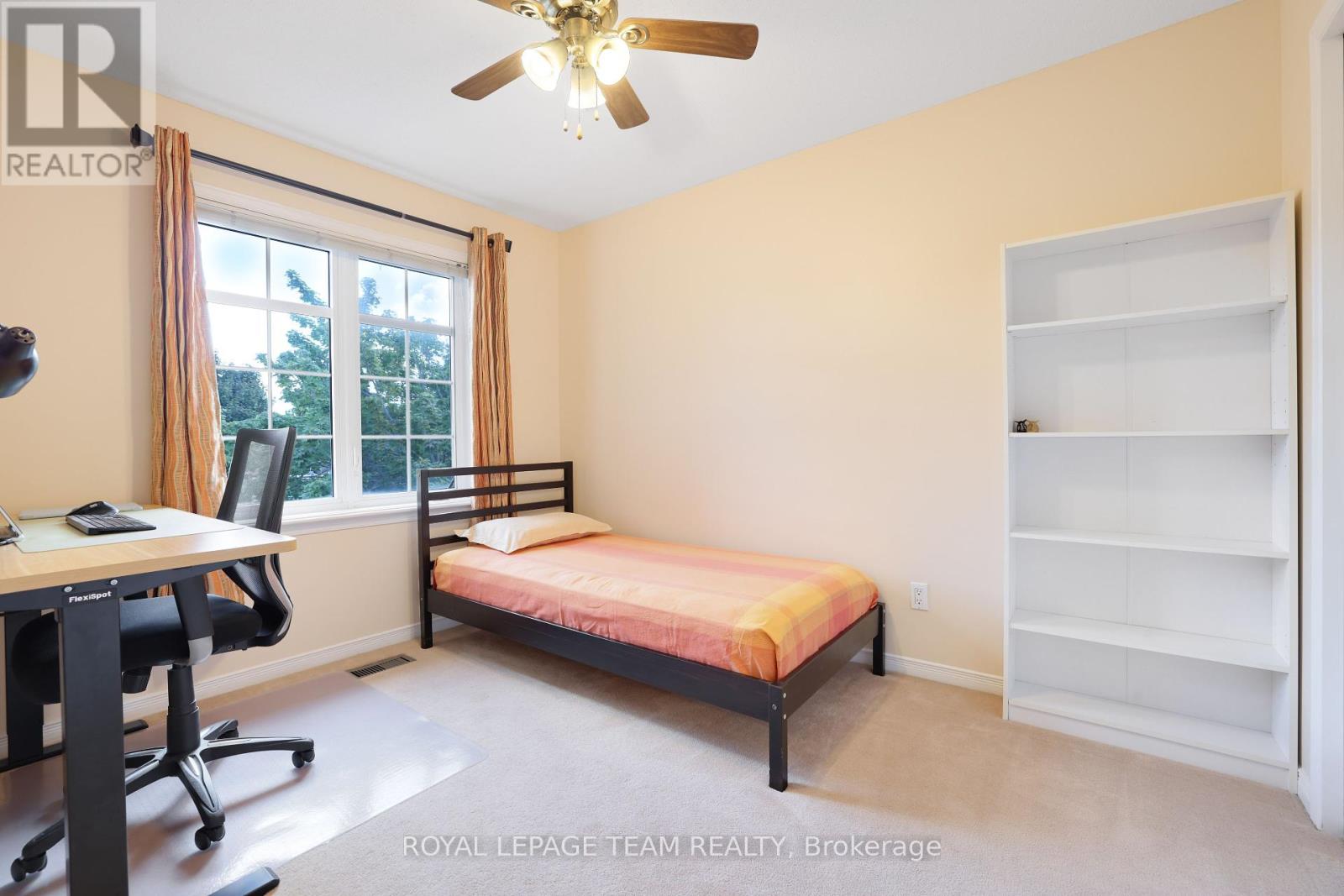 Photo 33 of 144 Deercroft Avenue, Ottawa ON