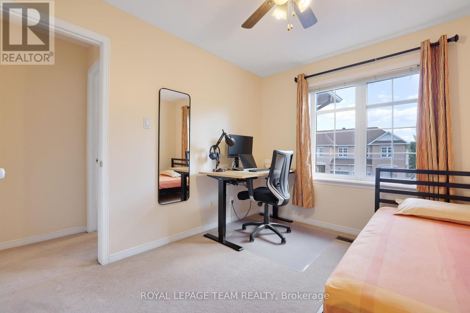 Photo 34 of 144 Deercroft Avenue, Ottawa ON