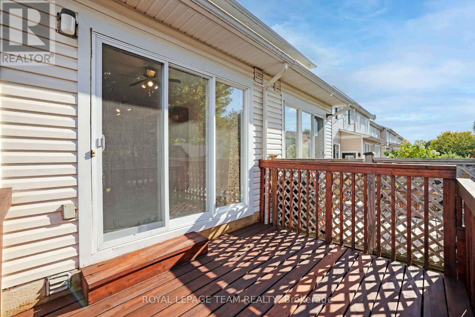 Photo 40 of 144 Deercroft Avenue, Ottawa ON