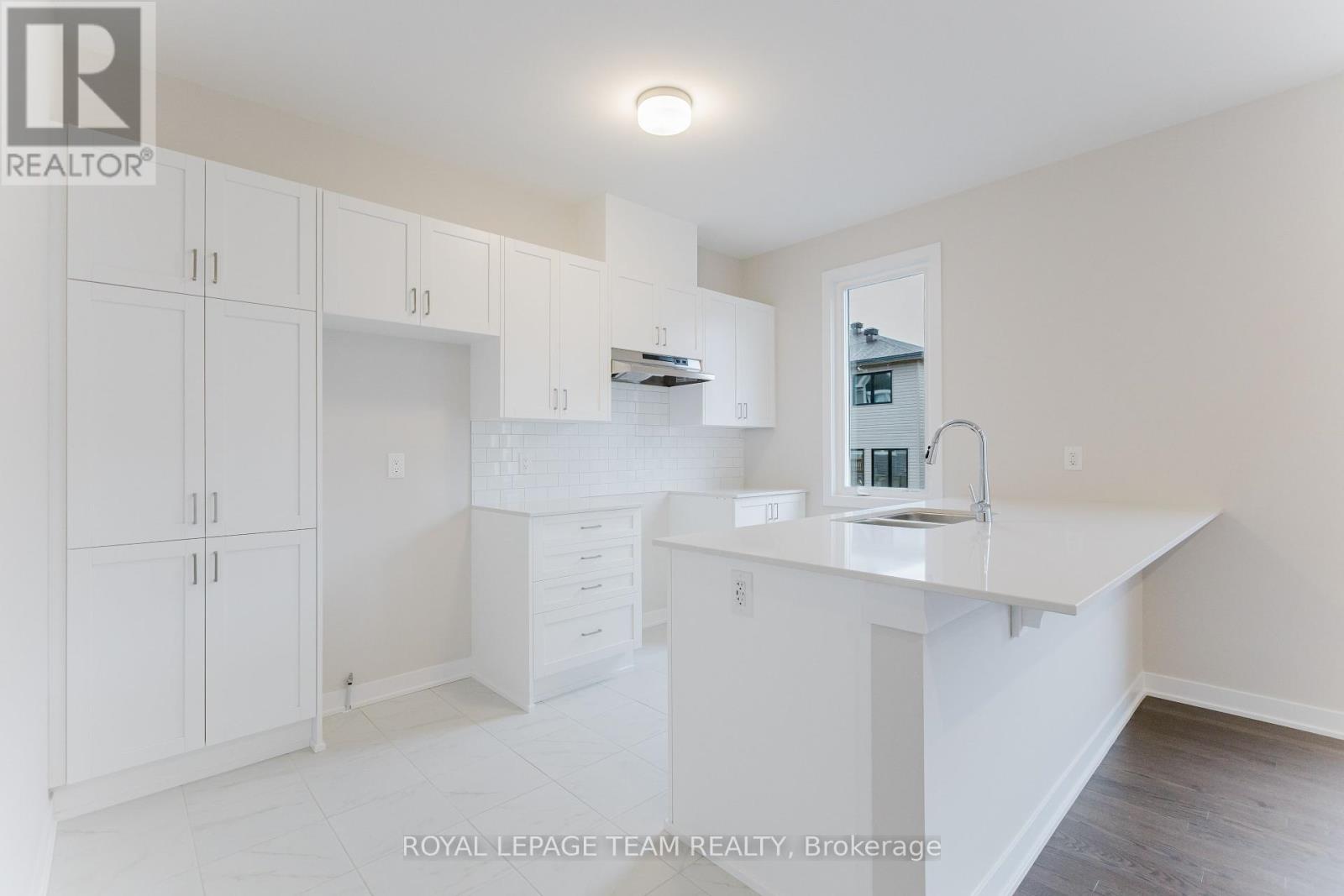 Photo 11 of 610 Expansion Road, Ottawa ON