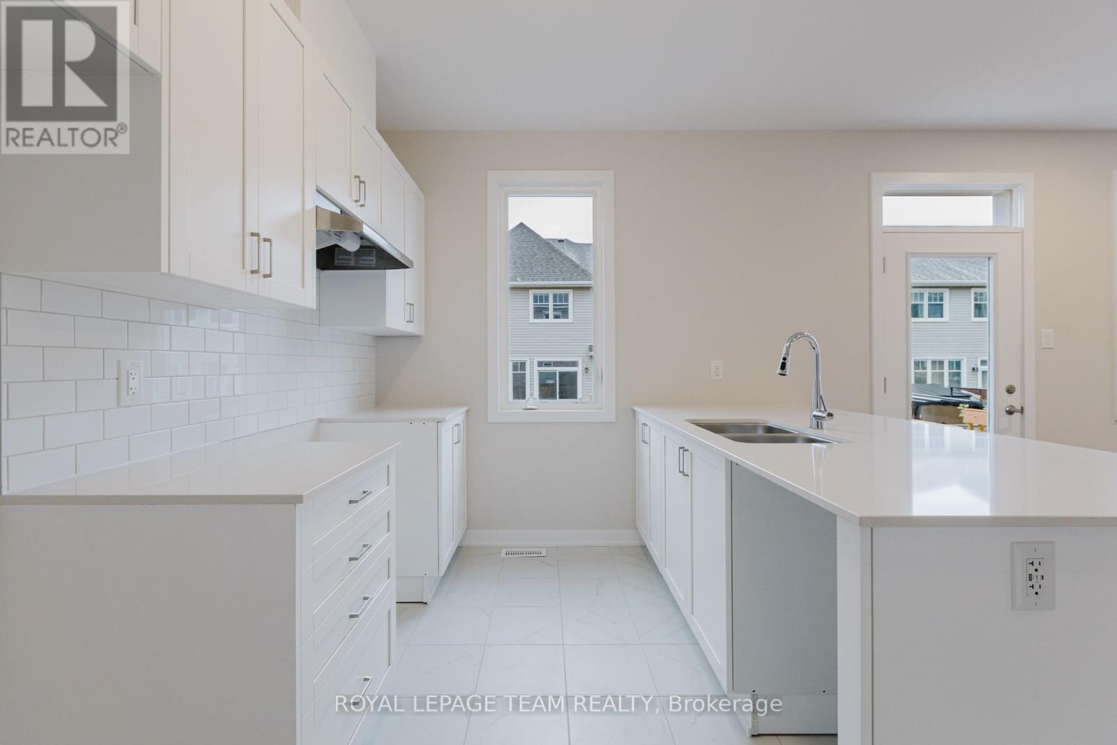 Photo 13 of 610 Expansion Road, Ottawa ON