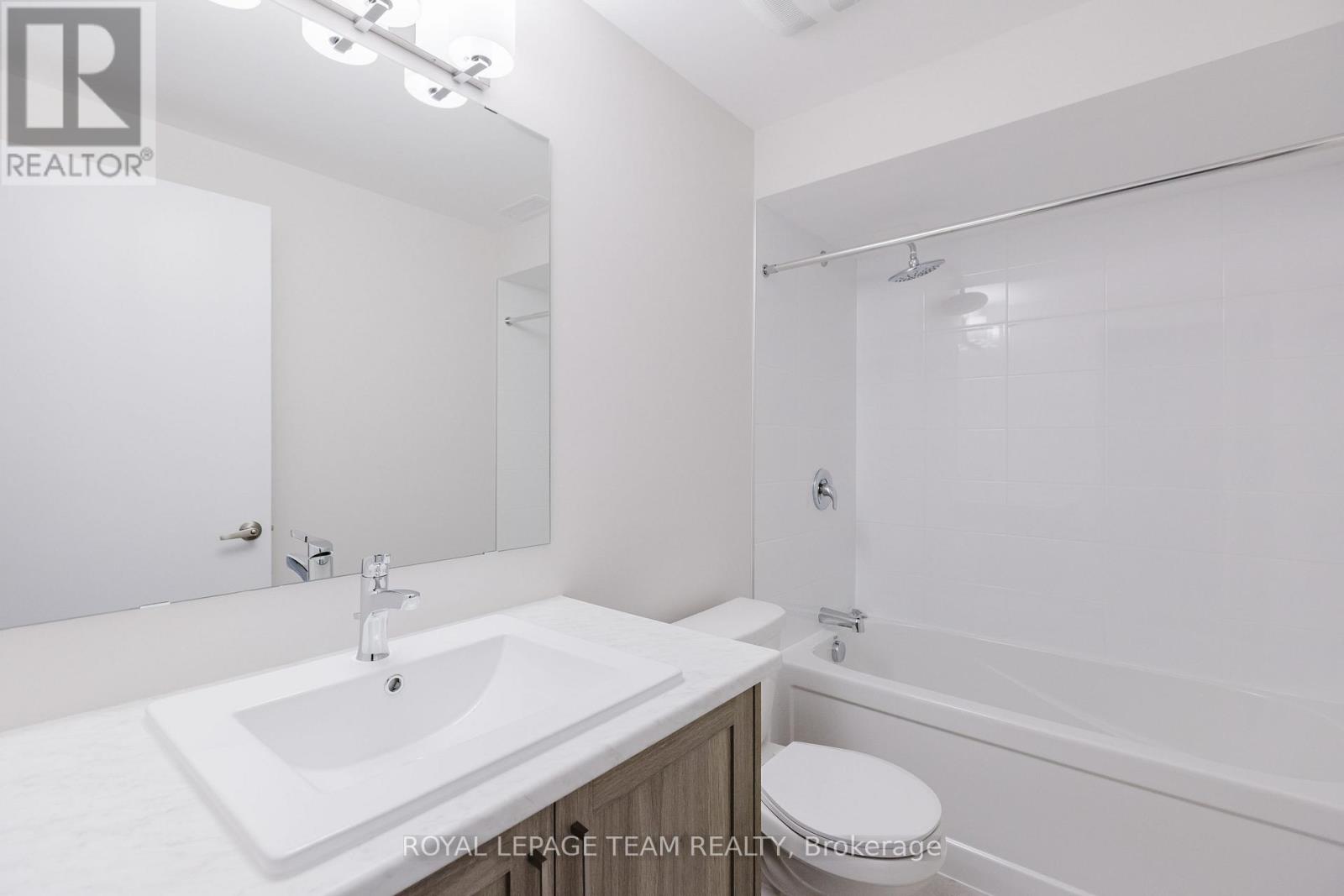 Photo 24 of 610 Expansion Road, Ottawa ON