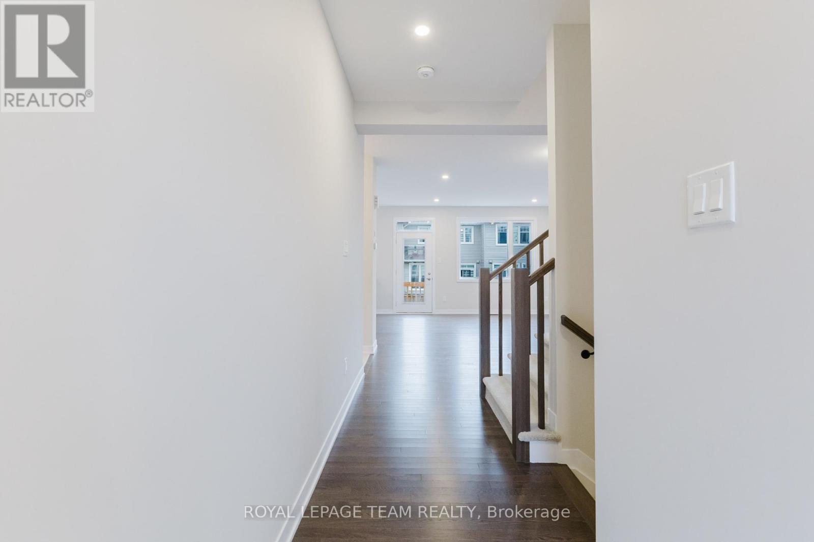 Photo 6 of 610 Expansion Road, Ottawa ON