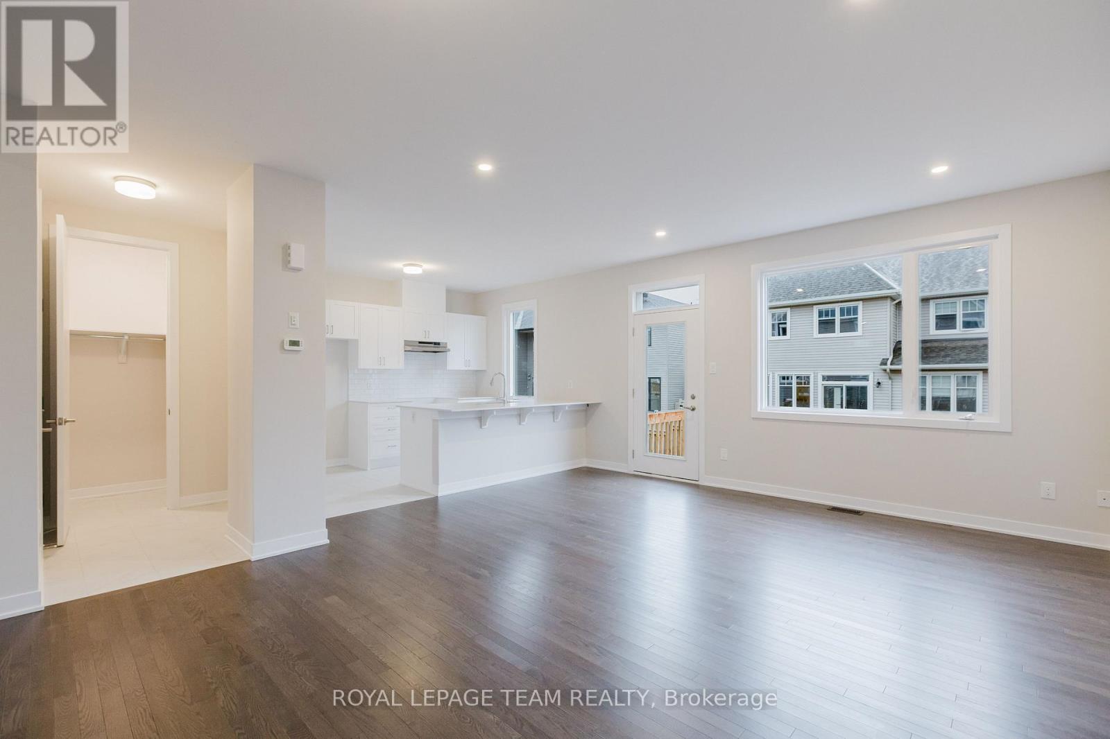 Photo 9 of 610 Expansion Road, Ottawa ON