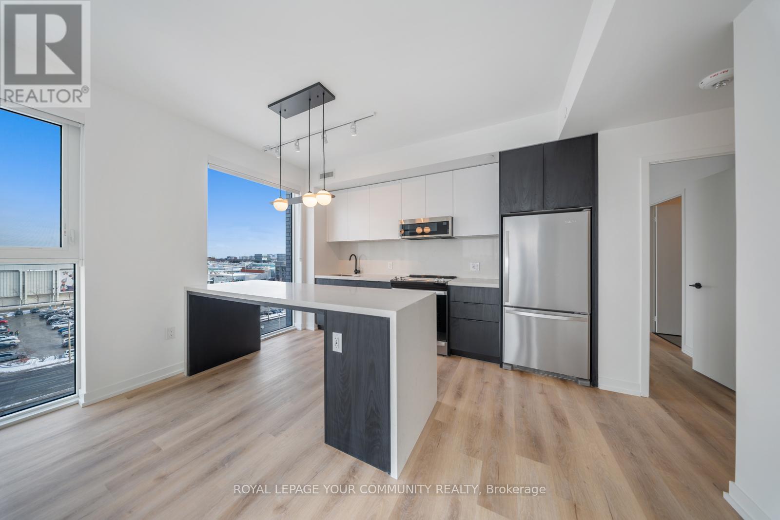 Photo 1 of 602 5 York Garden Way, Toronto ON