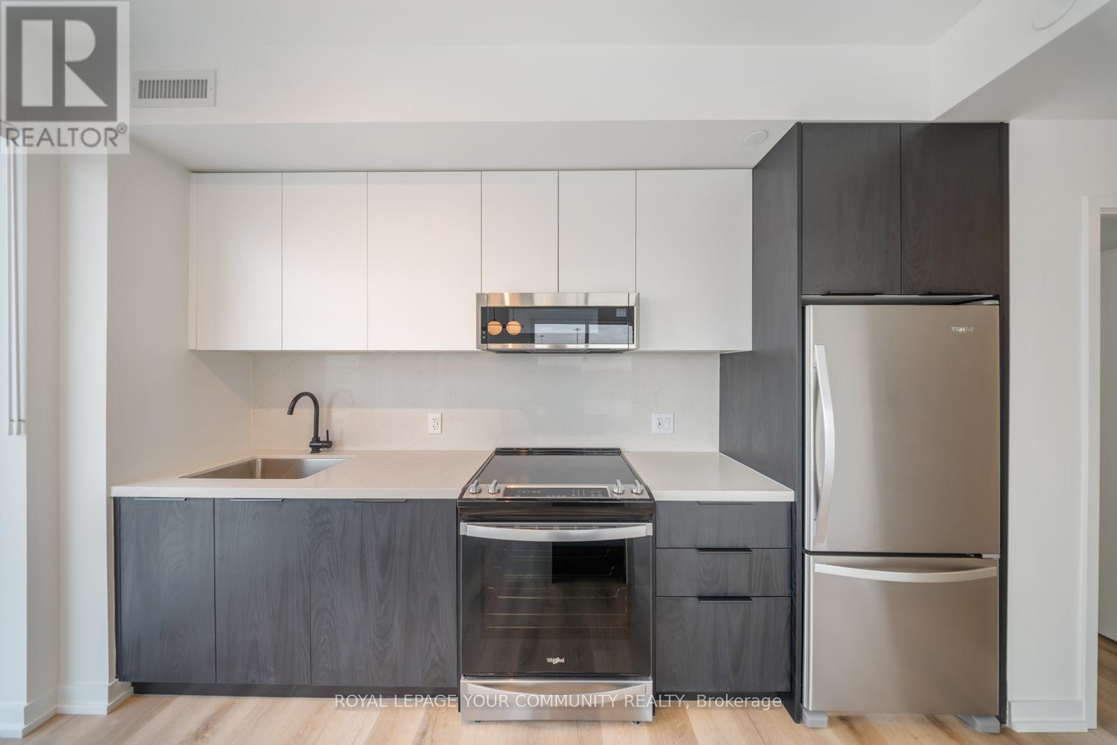 Photo 13 of 602 5 York Garden Way, Toronto ON