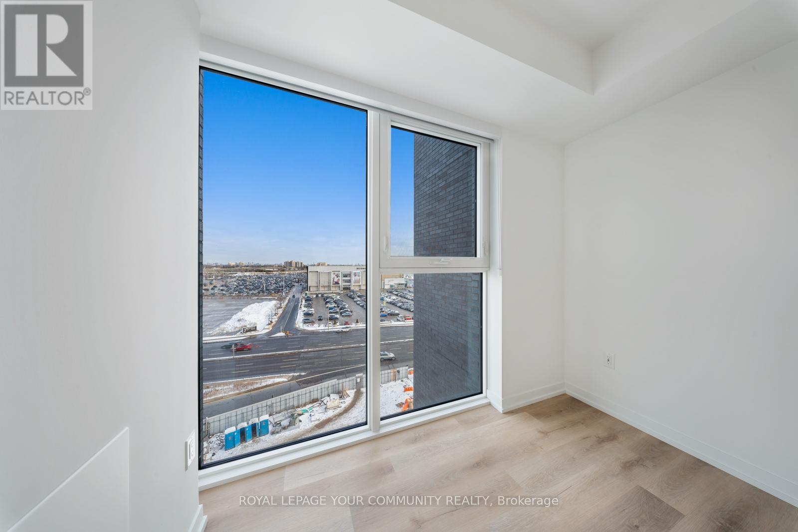 Photo 19 of 602 5 York Garden Way, Toronto ON