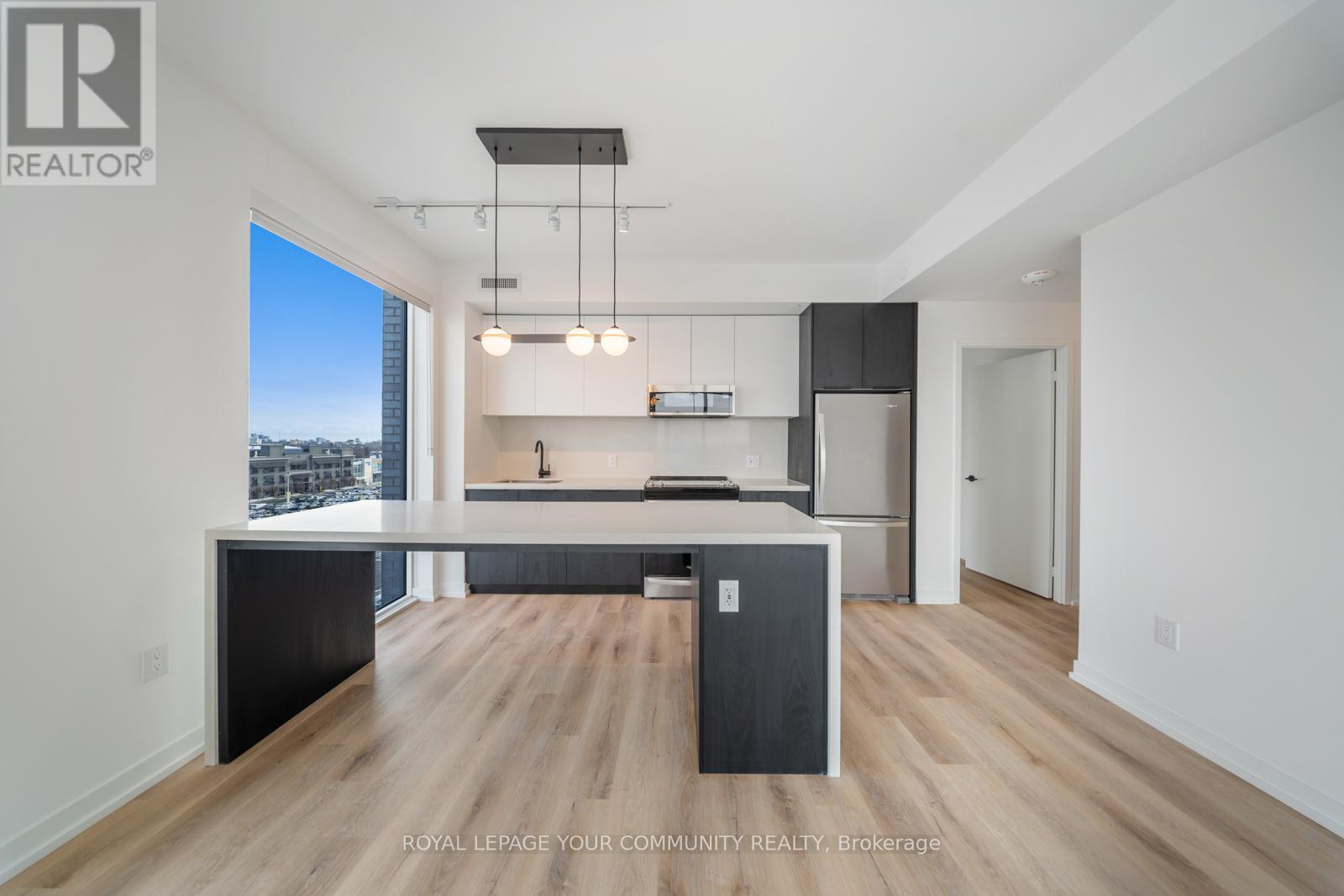 Photo 8 of 602 5 York Garden Way, Toronto ON
