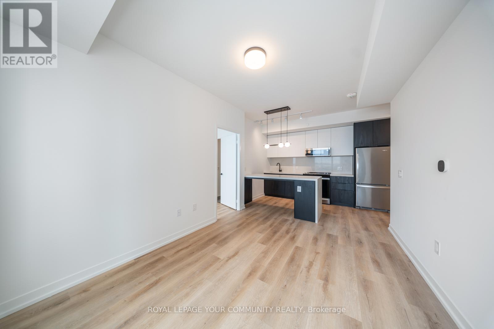 Photo 12 of 711 5 York Garden Way, Toronto ON