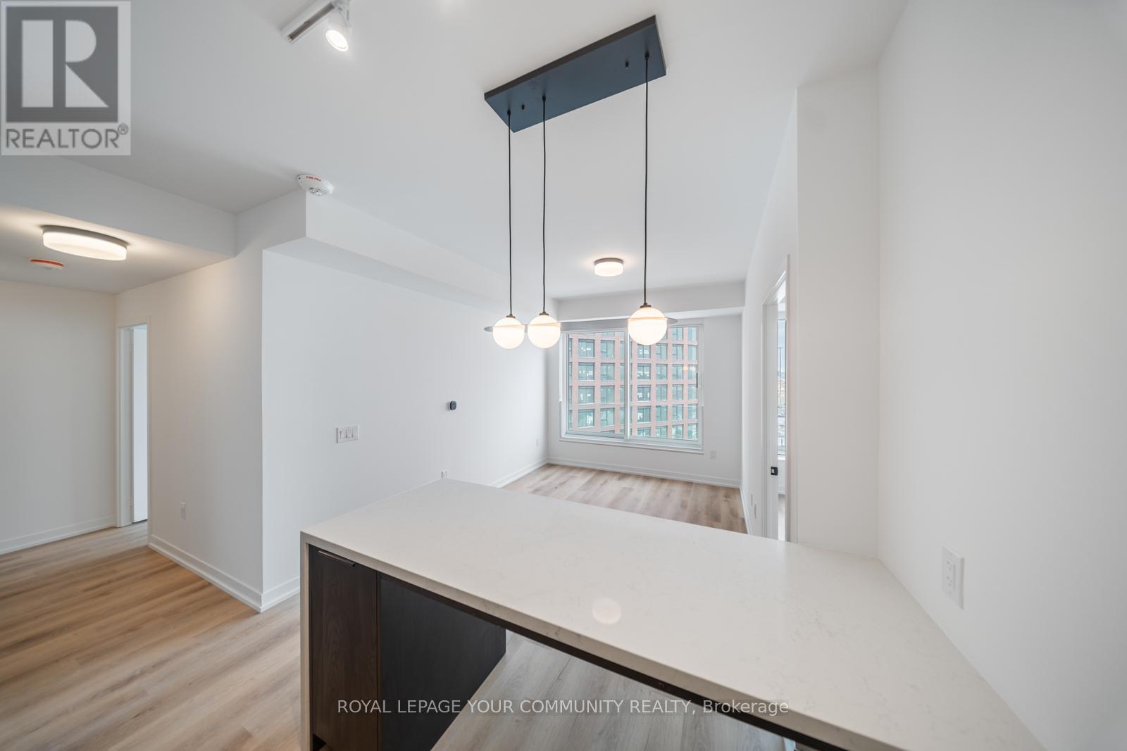 Photo 6 of 711 5 York Garden Way, Toronto ON