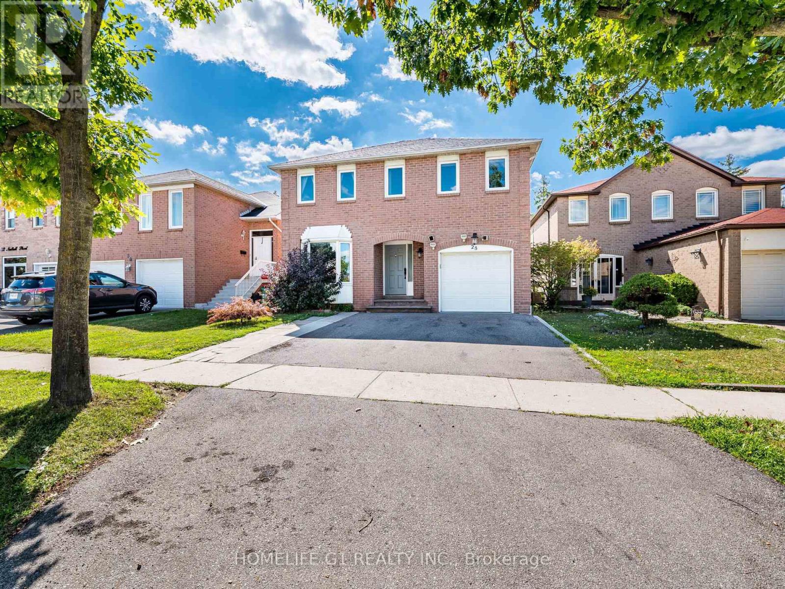 28 NUTTALL STREET, Brampton (Westgate), Ontario