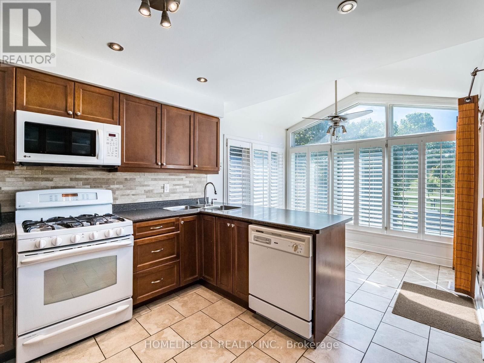 Single Family House for Sale in  NUTTALL STREET Brampton (Westgate) 