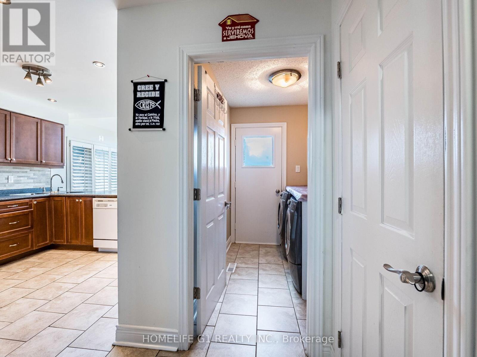 Single Family House for Sale in  NUTTALL STREET Brampton (Westgate) 