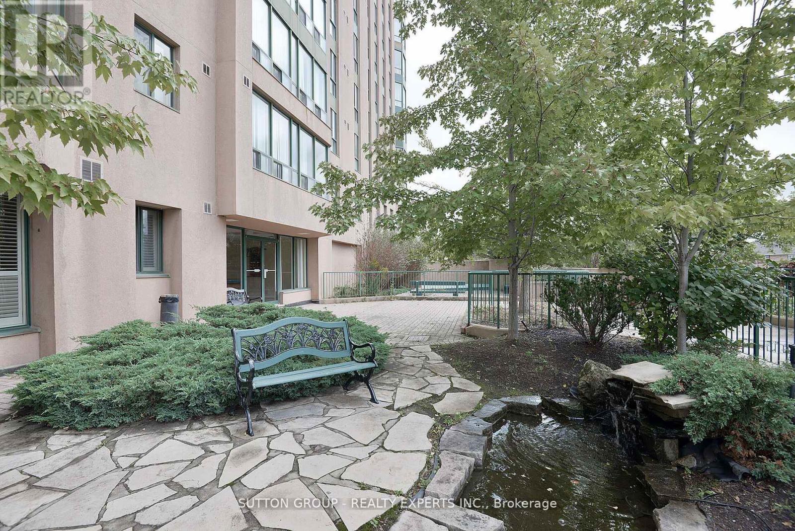 Photo 7 of 615 115 Hillcrest Avenue, Mississauga ON
