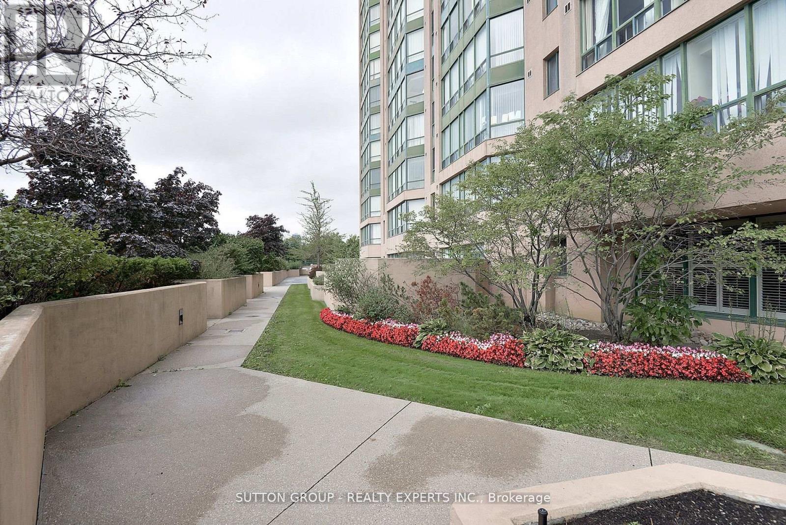 Photo 1 of 615 115 Hillcrest Avenue, Mississauga ON