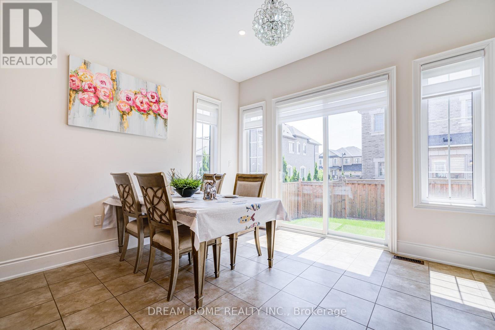 Photo 11 of 3178 Buttonbush Trail, Oakville ON
