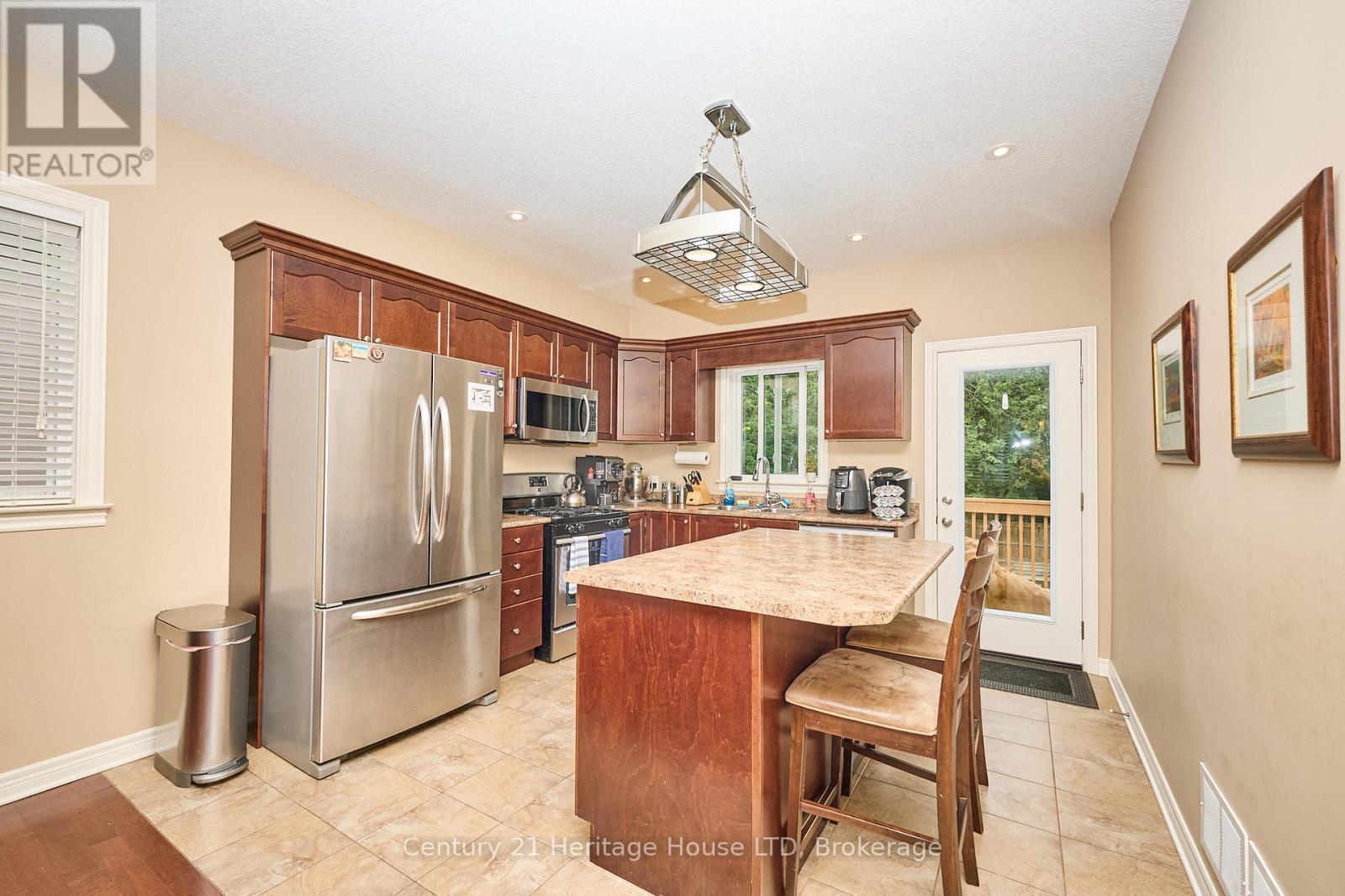 Photo 11 of 3257 Grove Avenue, Fort Erie ON