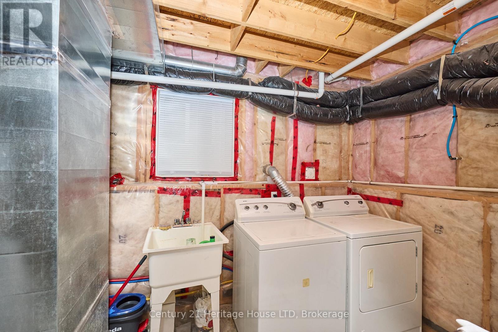 Photo 24 of 3257 Grove Avenue, Fort Erie ON