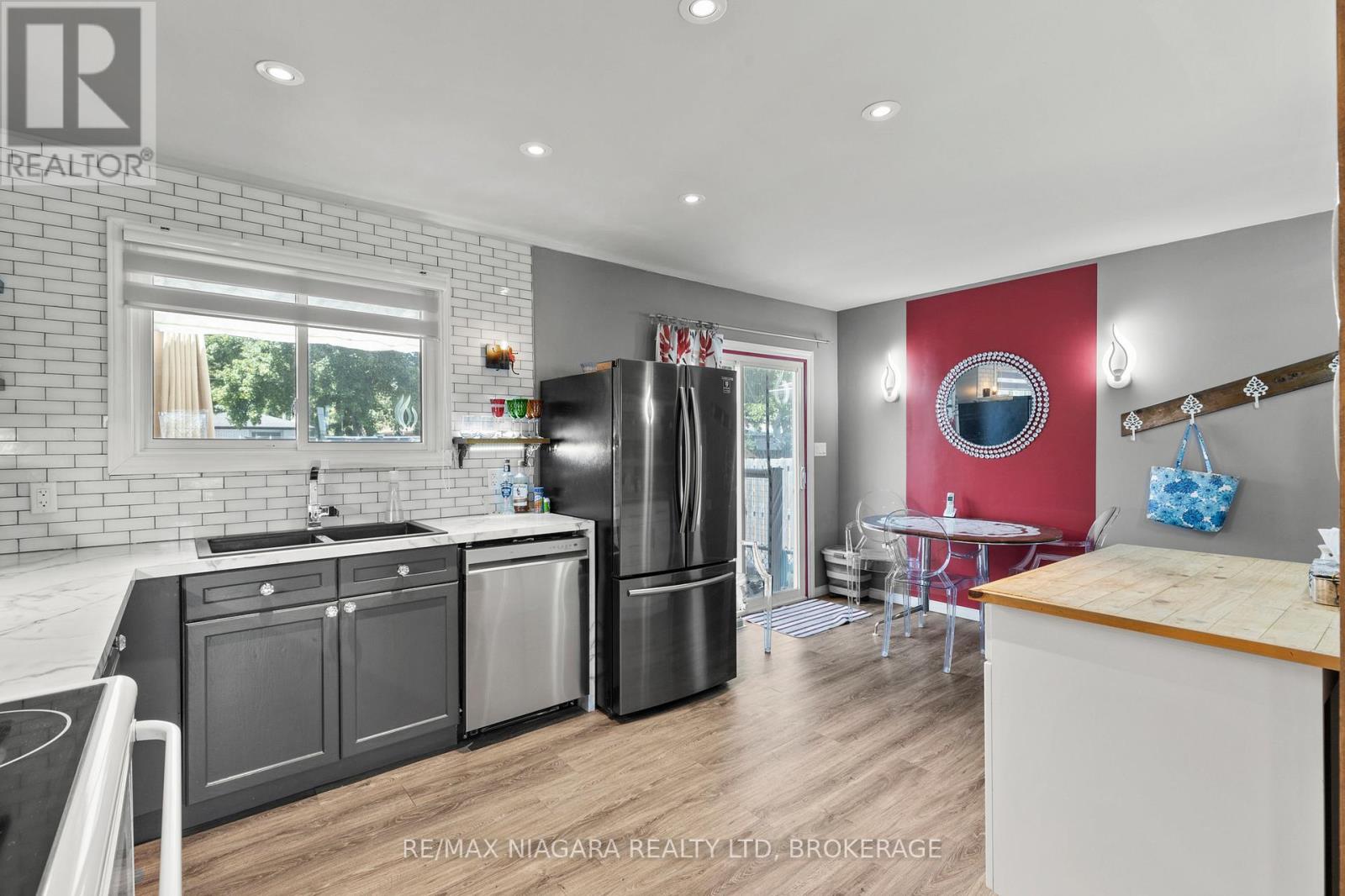 Photo 11 of 236 Cutress Avenue, Welland ON