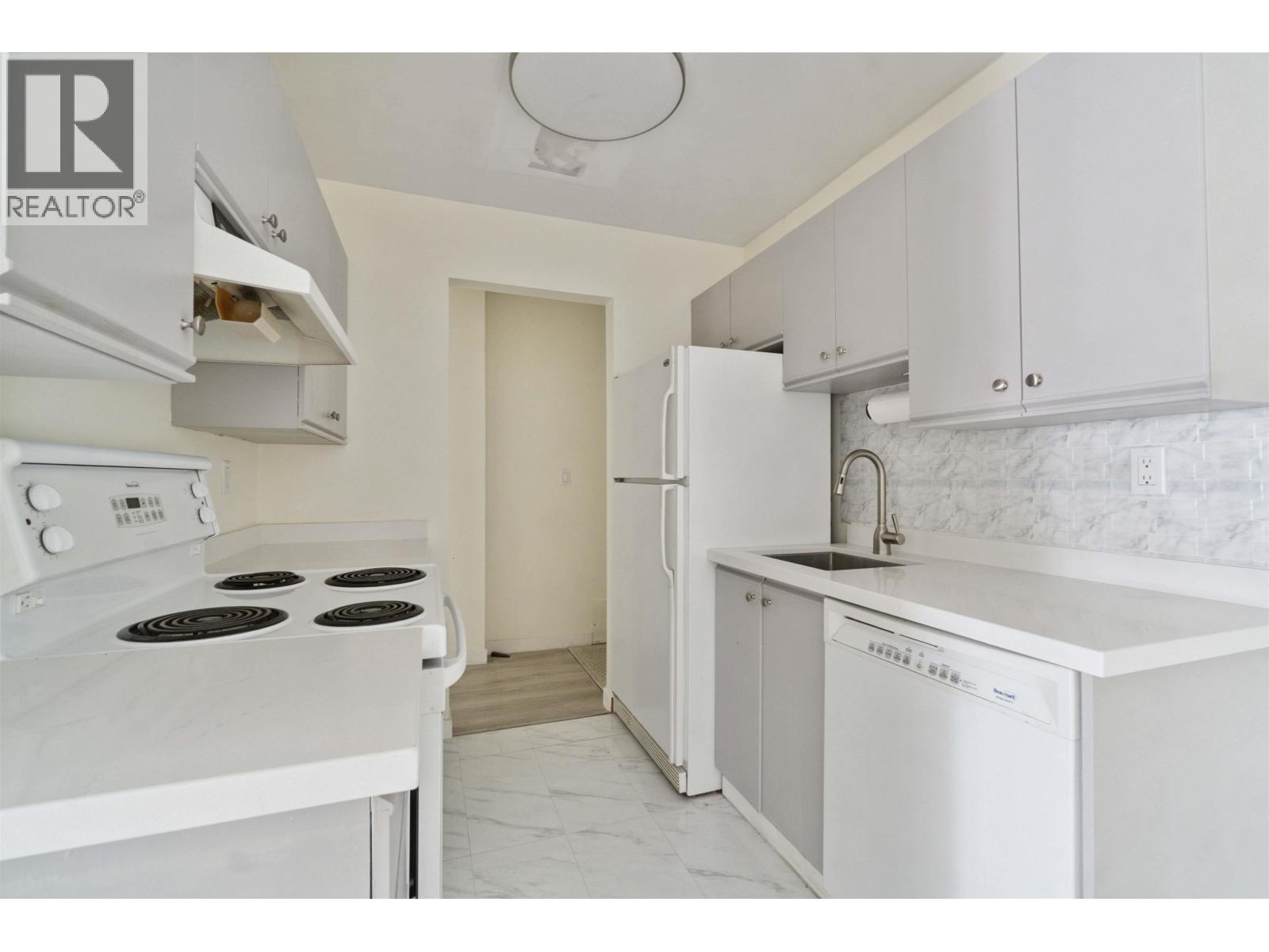 Photo 12 of 218 7591 Moffatt Road, Richmond BC