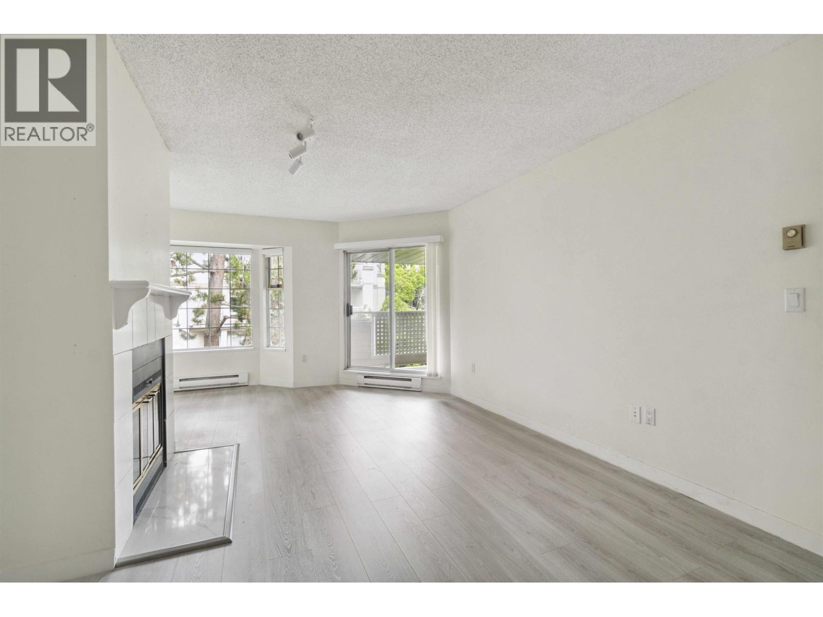 Photo 9 of 218 7591 Moffatt Road, Richmond BC