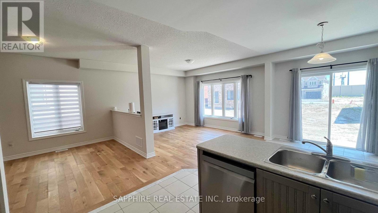 Photo 10 of 120 Baker Street, Thorold ON