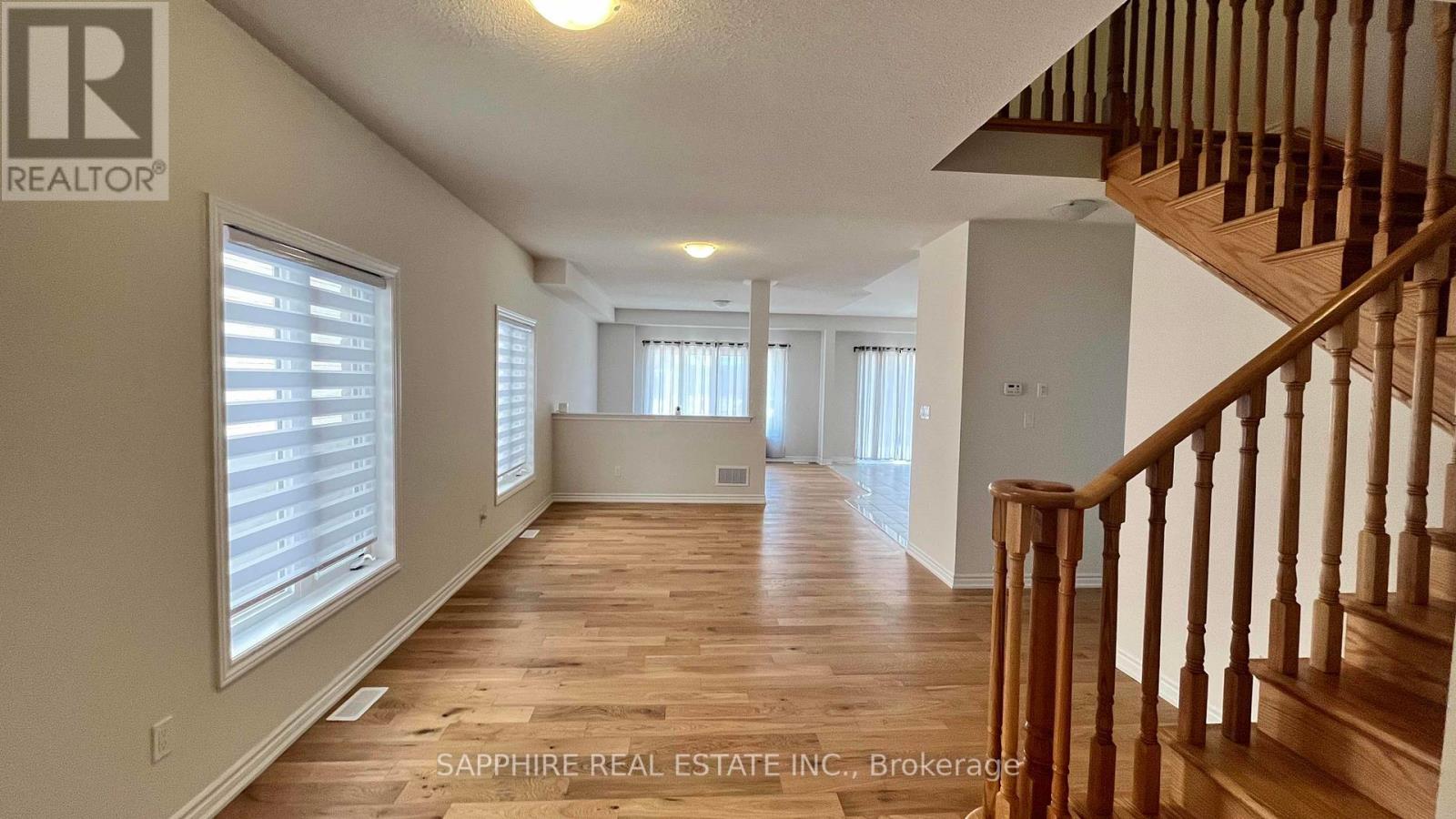 Photo 3 of 120 Baker Street, Thorold ON