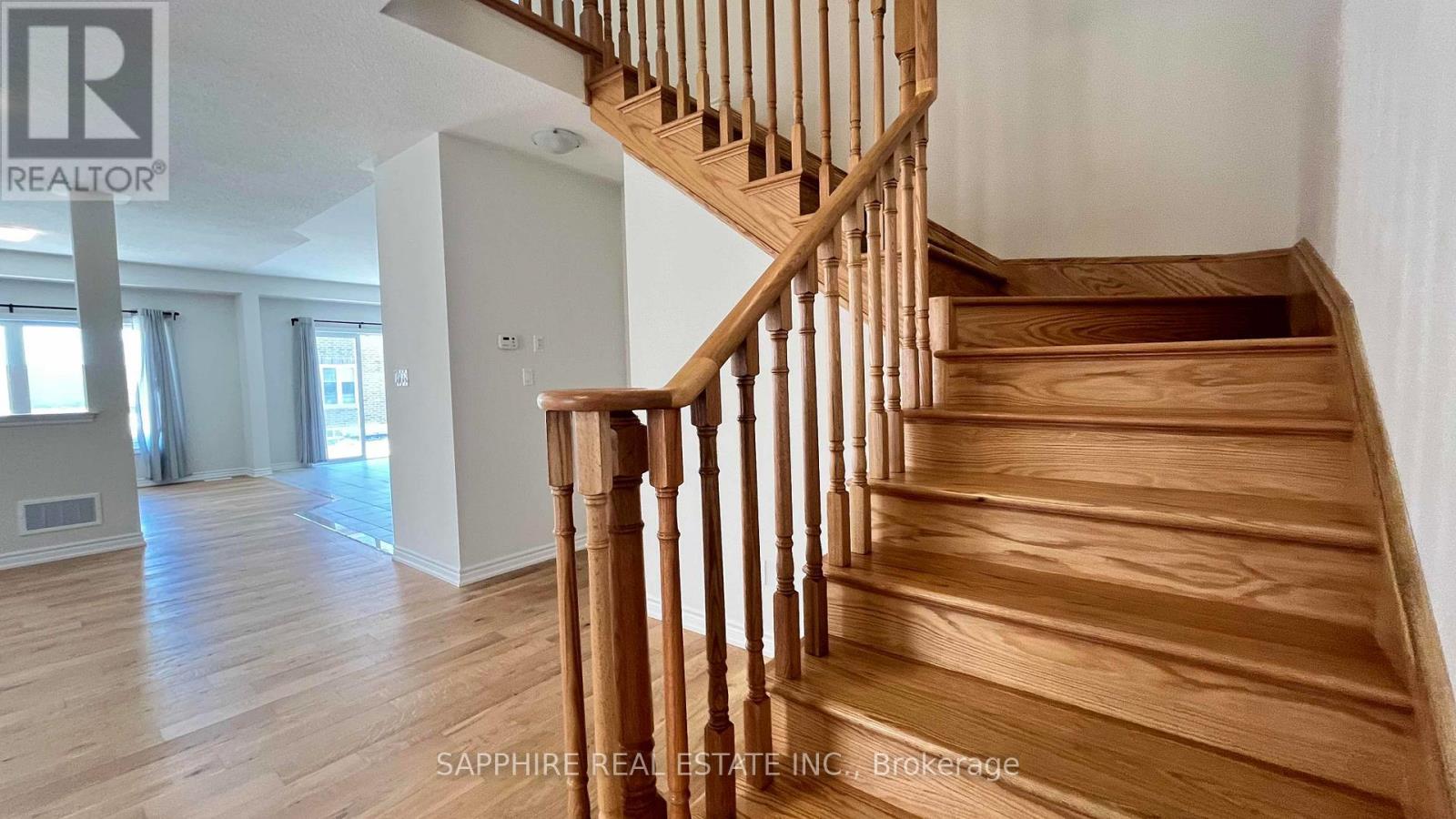 Photo 35 of 120 Baker Street, Thorold ON