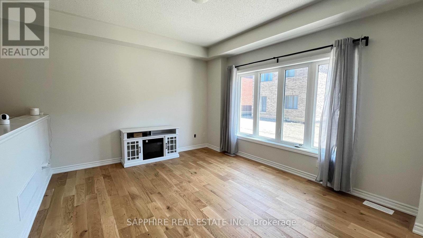 Photo 6 of 120 Baker Street, Thorold ON