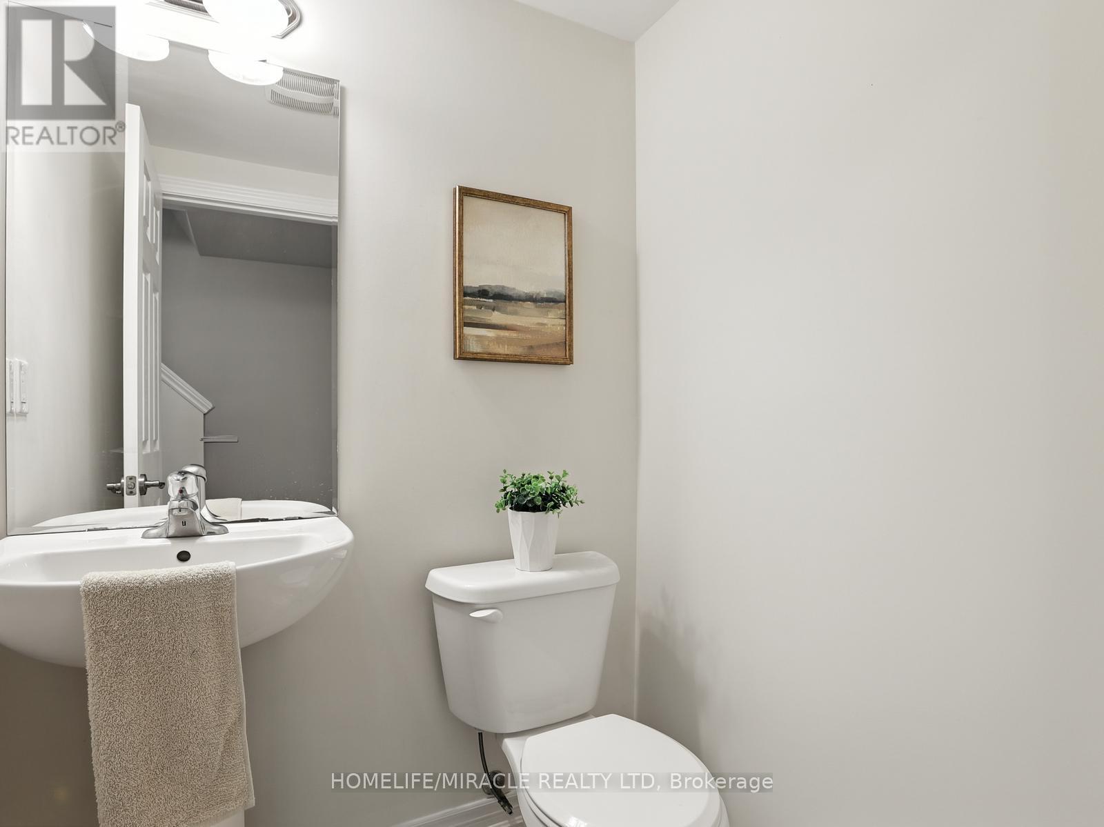 Photo 27 of 53 755 Linden Drive, Cambridge ON