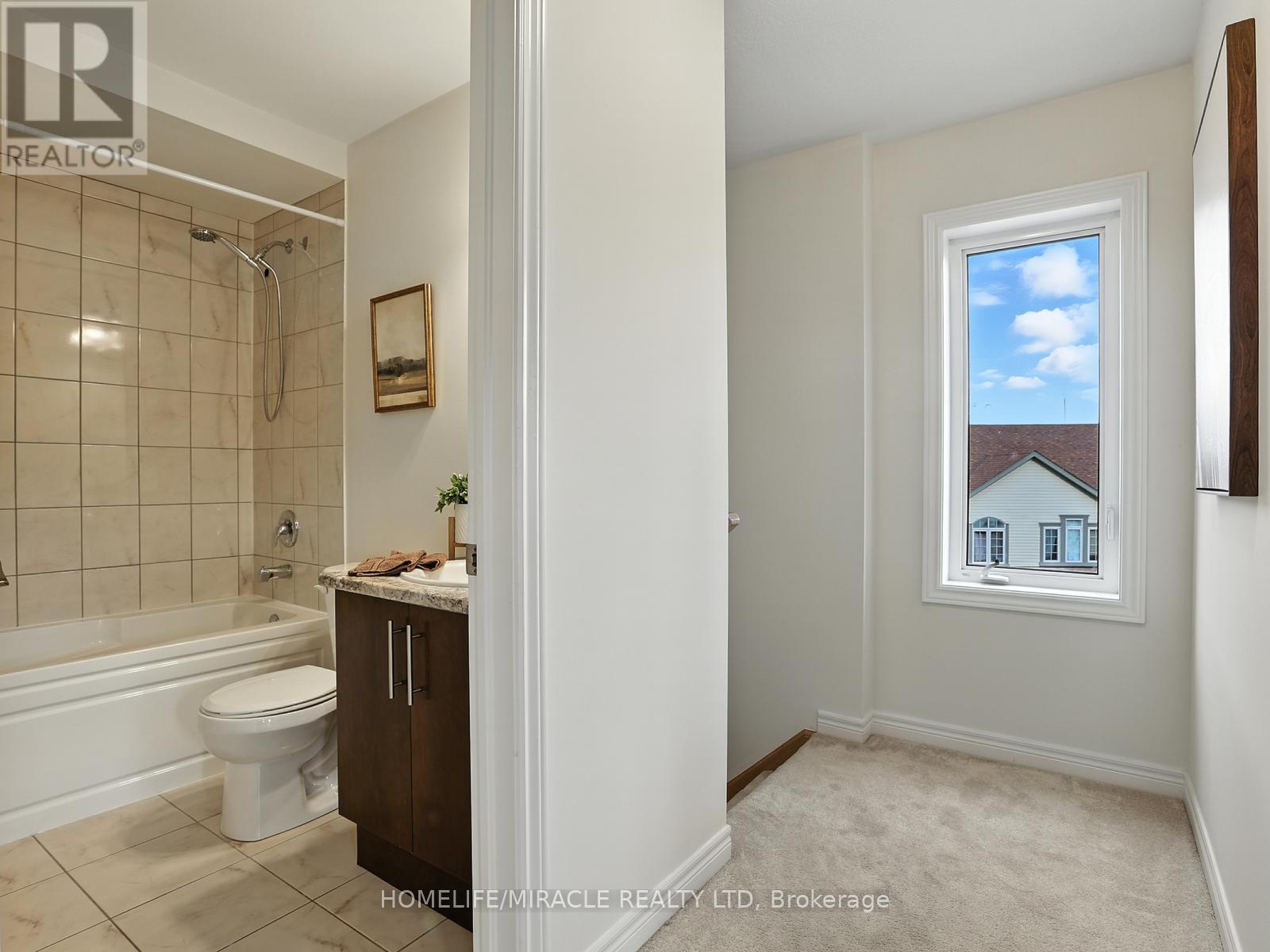 Photo 30 of 53 755 Linden Drive, Cambridge ON