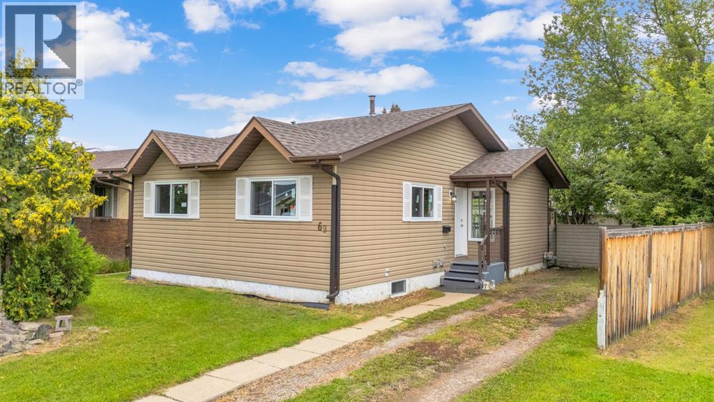 Photo 2 of 69 Erickson Drive, Red Deer AB