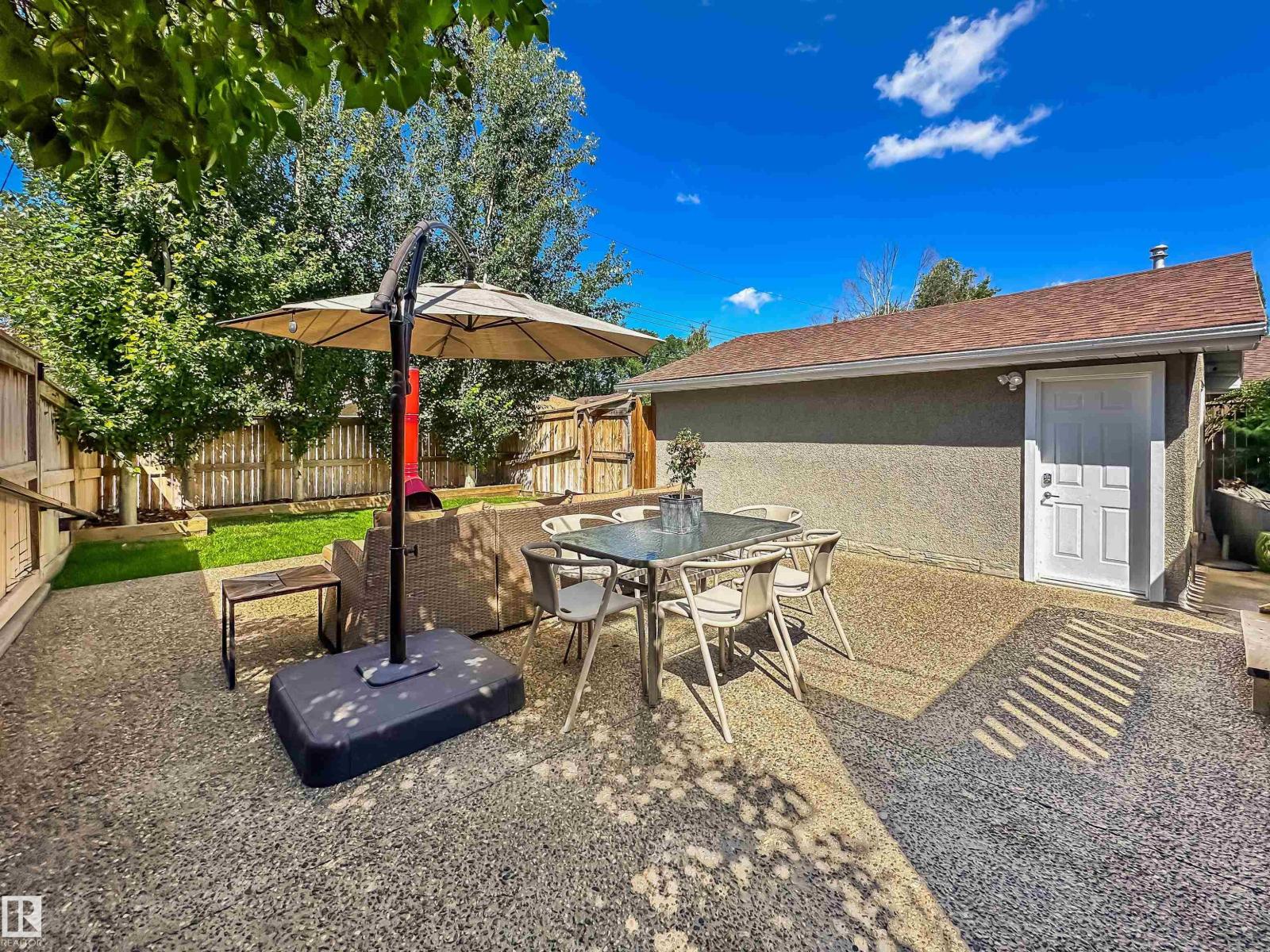 Photo 56 of 10218 73 St Nw, Edmonton AB