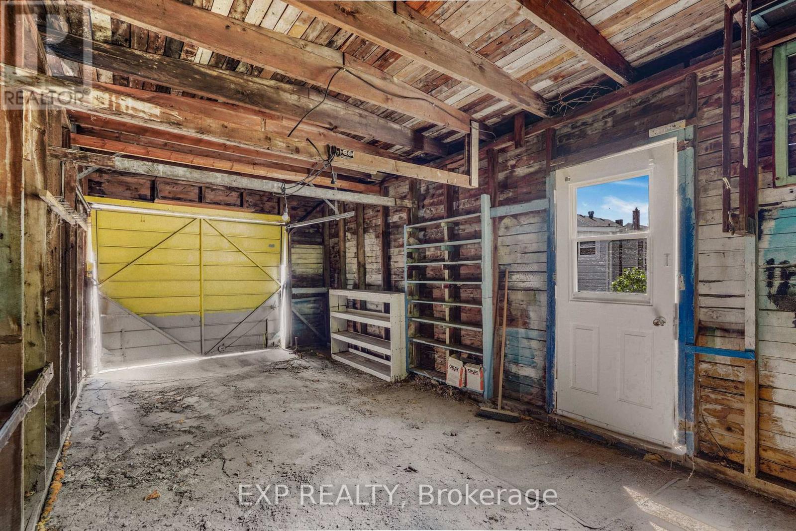 Photo 20 of 35 Twelfth Street E, Cornwall ON