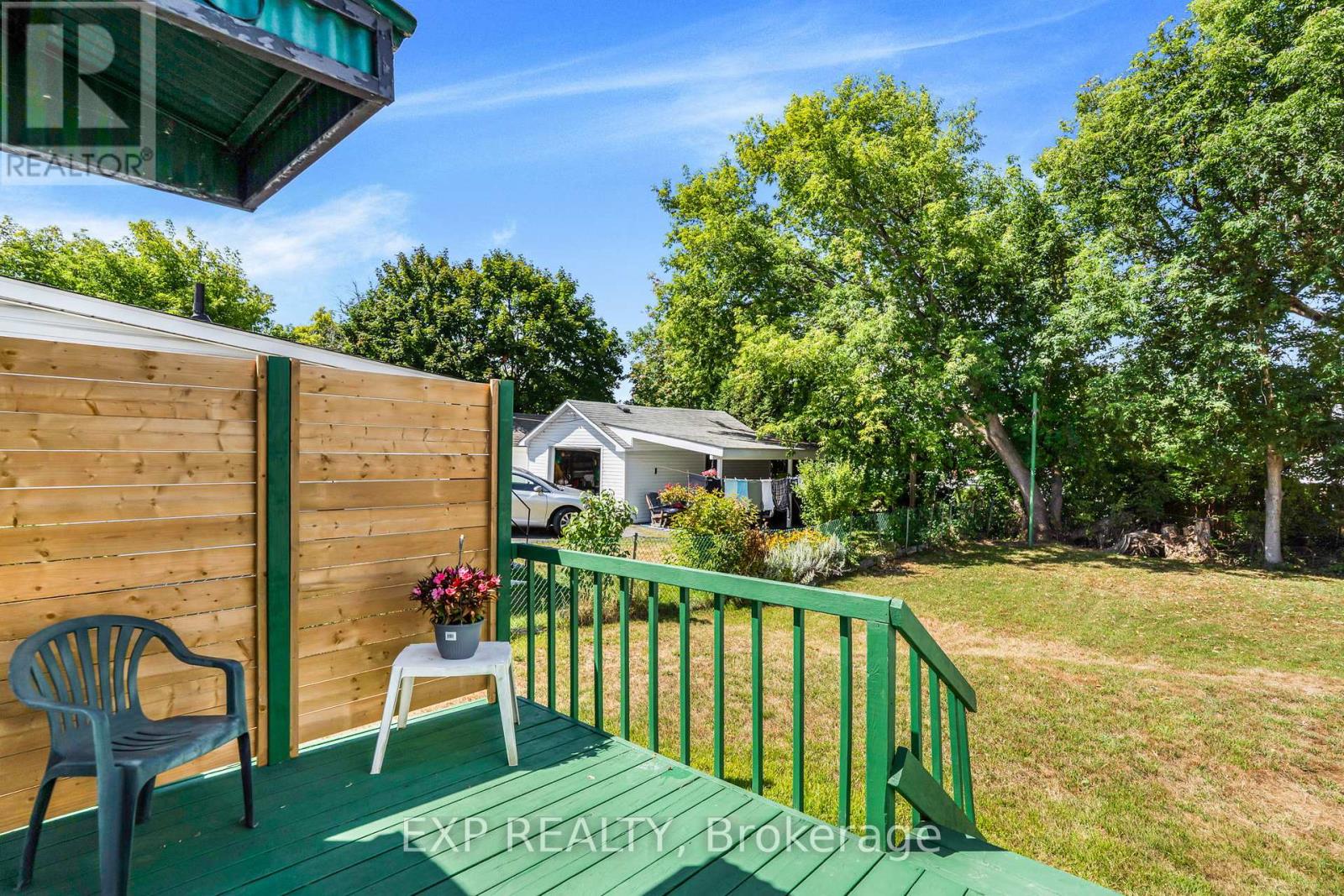 Photo 22 of 35 Twelfth Street E, Cornwall ON