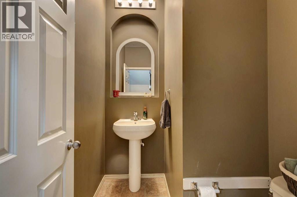 Single Family House for Sale in  Everbrook Way SW Evergreen Calgary 