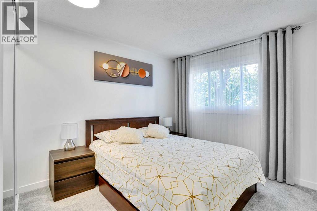 Single Family House for Sale in   Shawnessy Drive SW Shawnessy Calgary 