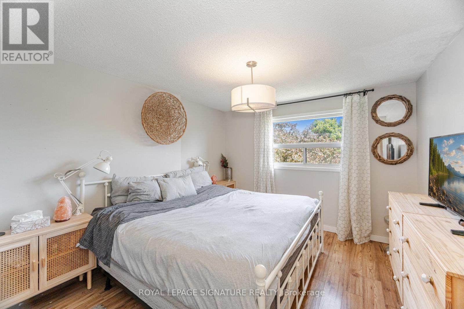 Photo 19 of 2698 Lundene Road, Mississauga ON