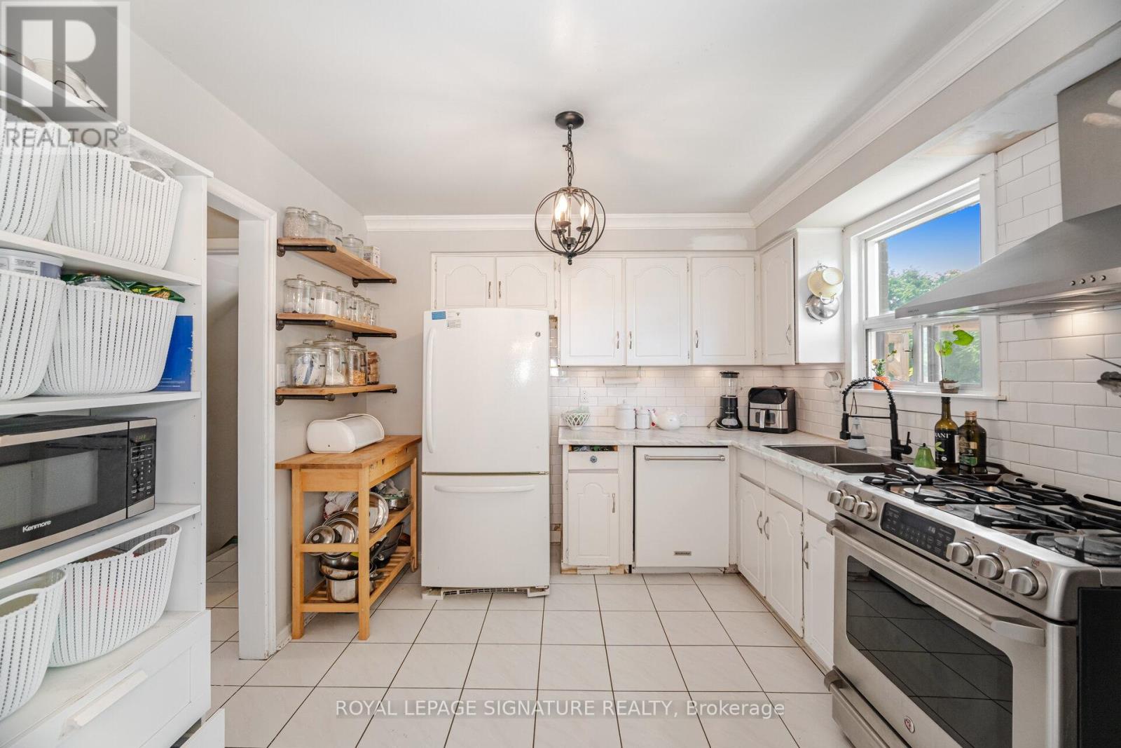 Photo 12 of 2698 Lundene Road, Mississauga ON