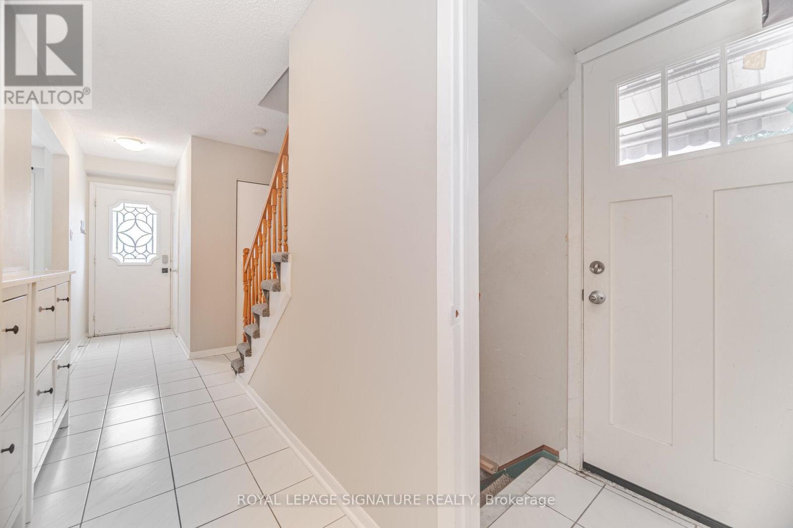 Photo 28 of 2698 Lundene Road, Mississauga ON