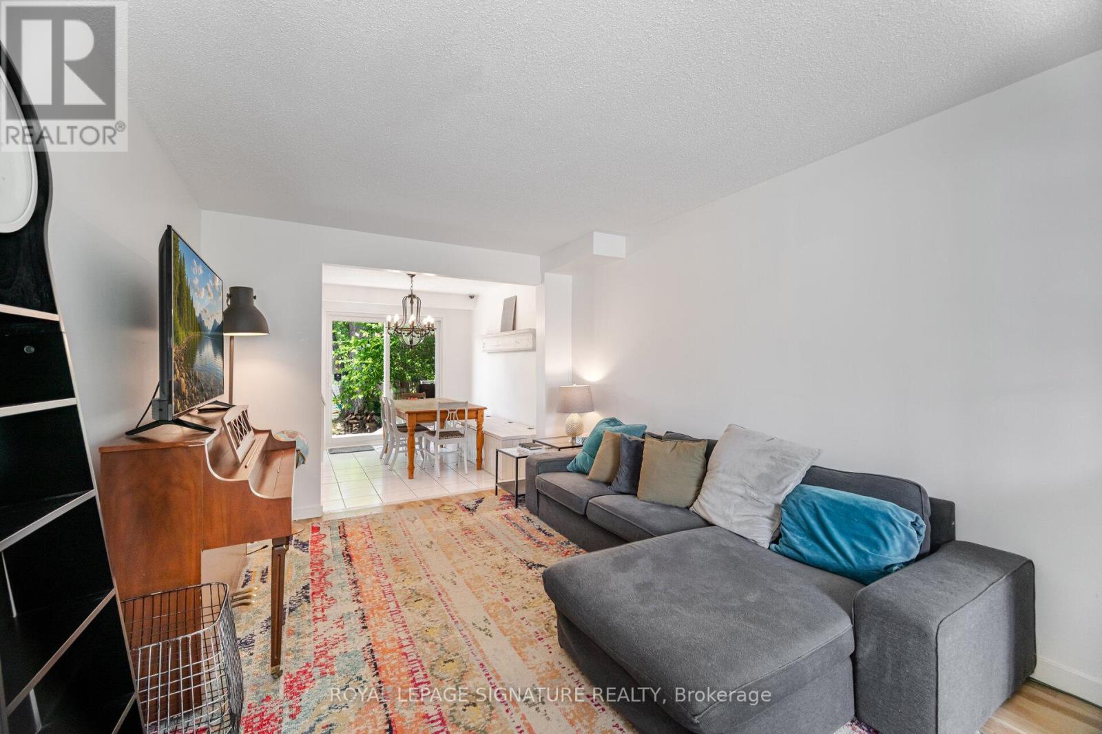 Photo 7 of 2698 Lundene Road, Mississauga ON