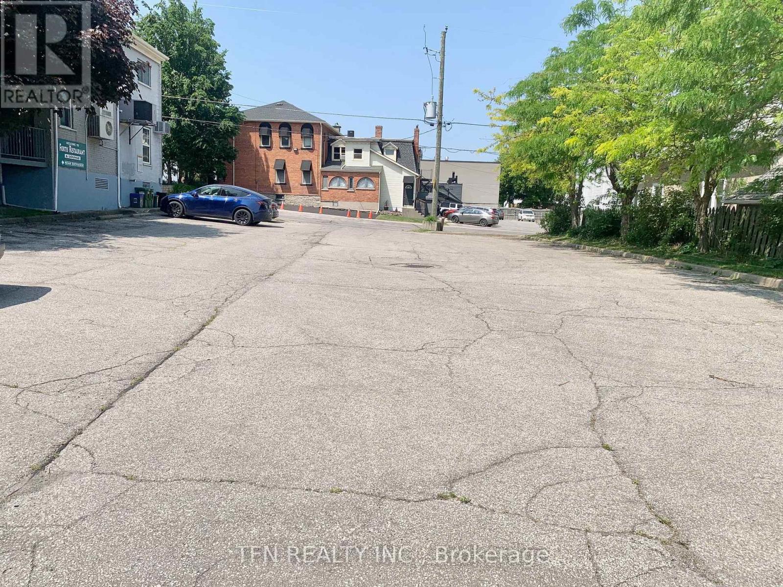 Photo 35 of 135 137 Queenston Street, St Catharines ON