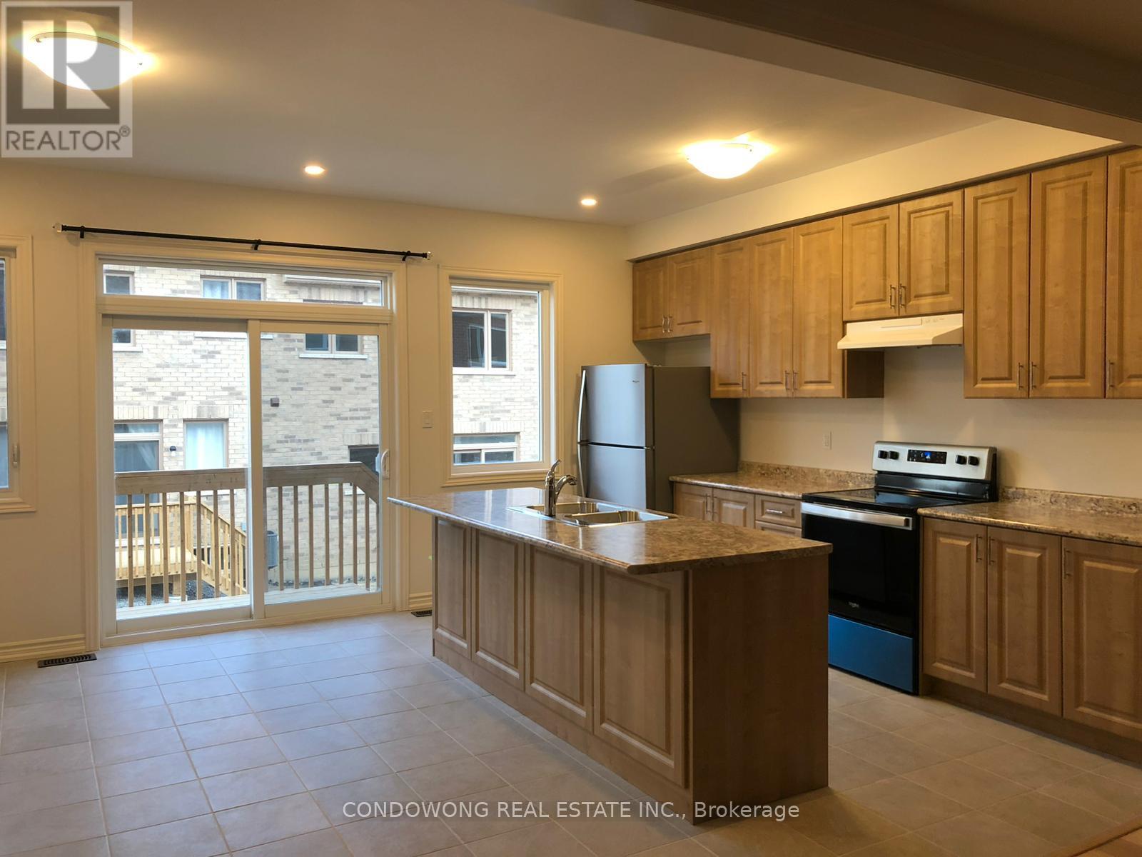 Photo 1 of 93 Markview Road, Whitchurchstouffville ON