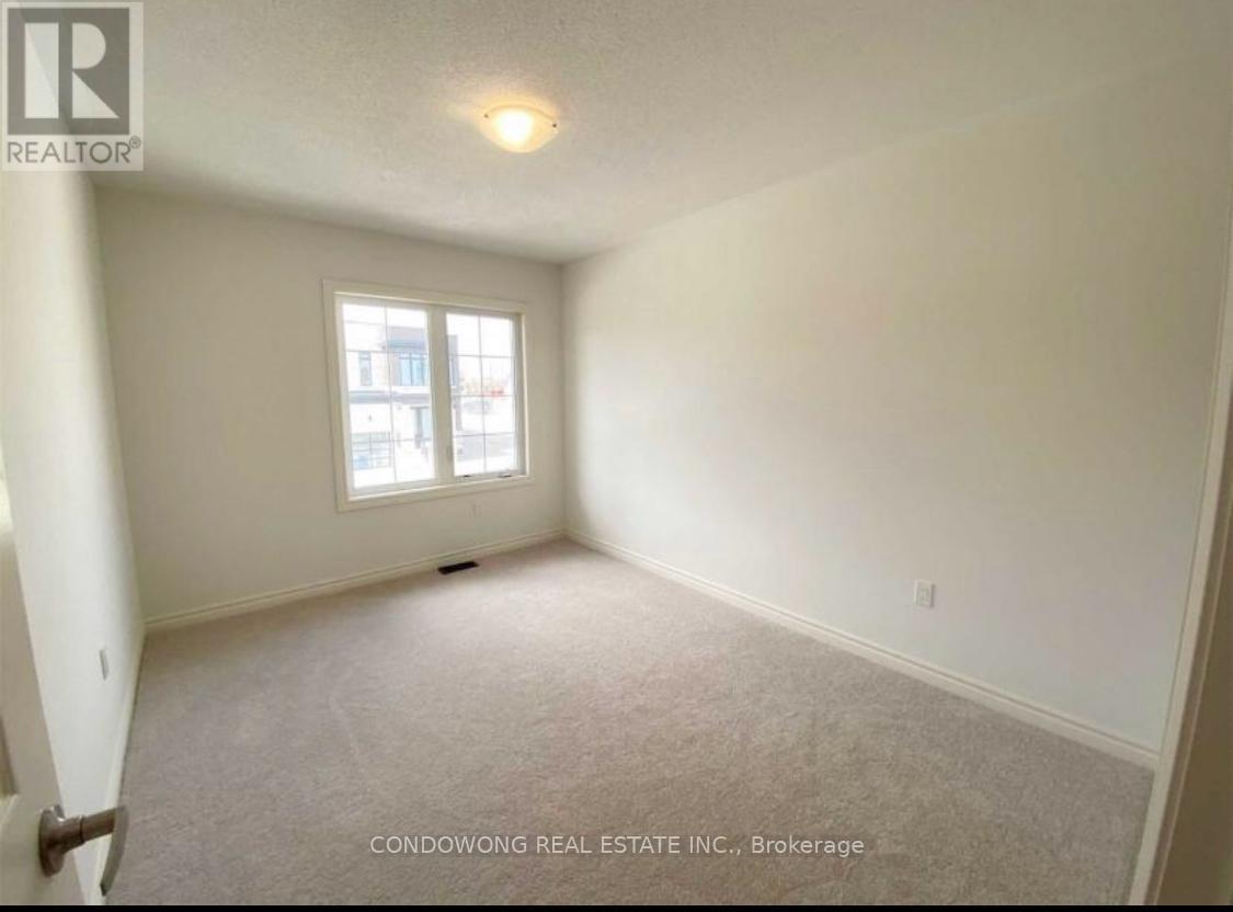 Photo 9 of 93 Markview Road, Whitchurchstouffville ON