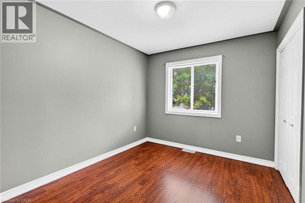 Photo 14 of 133 Grantham Avenue, St Catharines ON