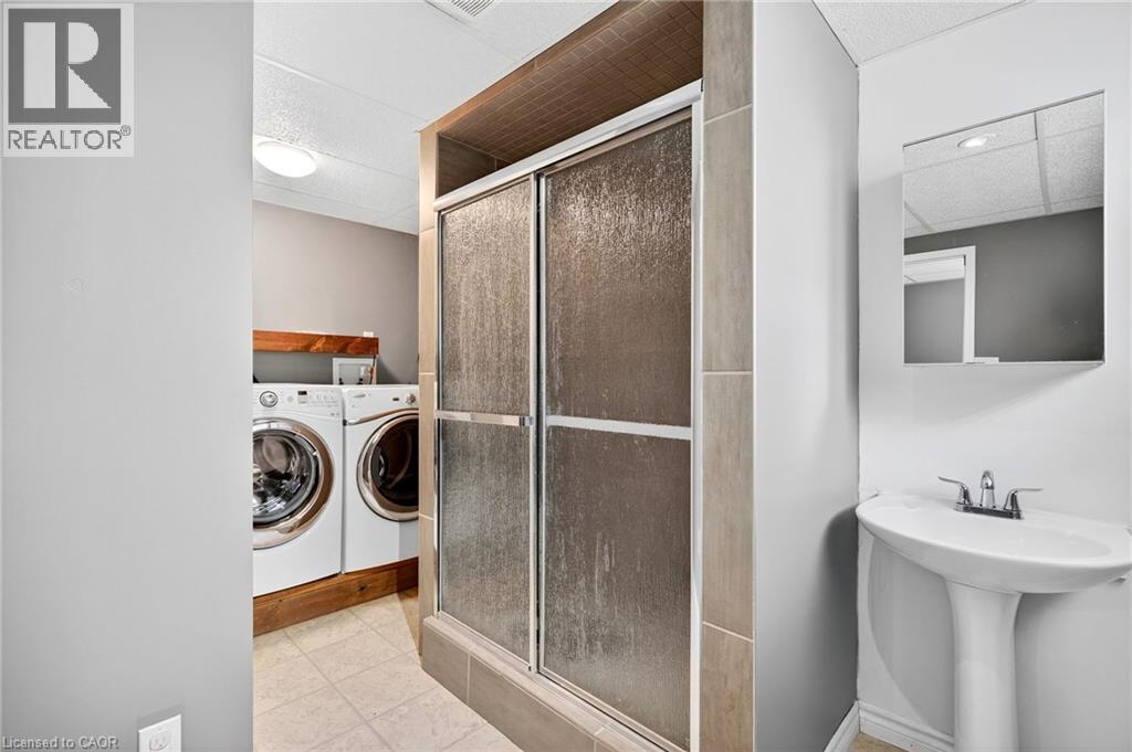 Photo 31 of 133 Grantham Avenue, St Catharines ON