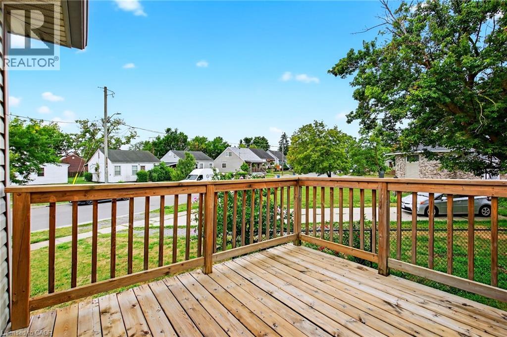 Photo 40 of 133 Grantham Avenue, St Catharines ON